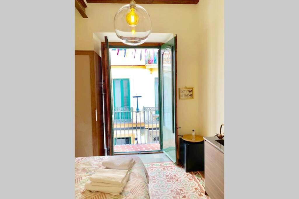 Cozy Studio With Balcony In The Best Place Appartamento Sitges